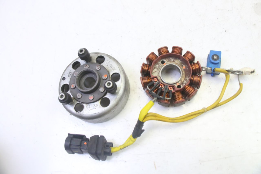 photo de ROTOR STATOR PIAGGIO XEVO - X EVO 125 (2007 - 2016)