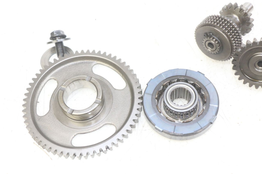 photo de STARTER CLUTCH SUZUKI BURGMAN 650 (2002 - 2004)