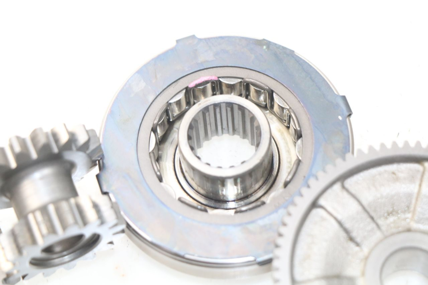 photo de STARTER CLUTCH SUZUKI GSR 600 (2005 - 2012)