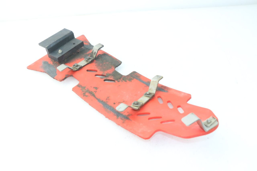 photo de BELLY PAN HONDA CRF CR-F 450 (2005 - 2008) - Surface and material condition