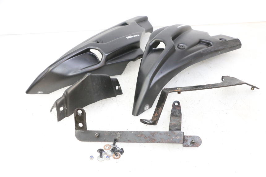 photo de BELLY PAN SUZUKI GSR 750 (2011 - 2017)