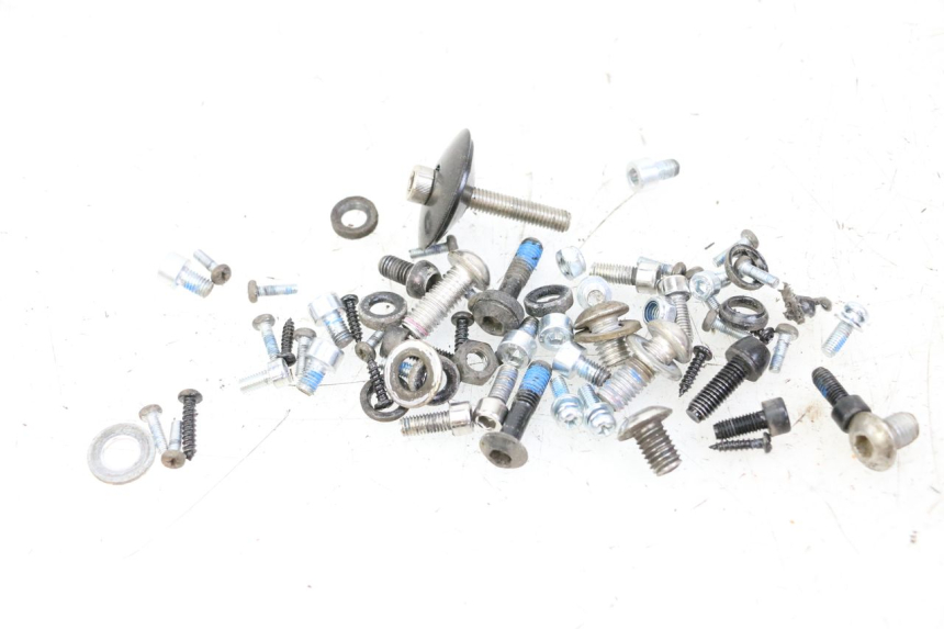 photo de SCREW HARDWARE BAG URBANGLIDE 100XS 1