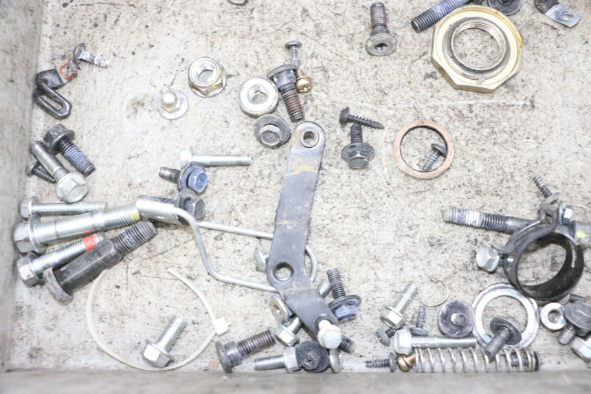 photo de SCREW FASTENER BAG KYMCO AGILITY 4T 50 (2018 - 2022) - Zoom on usage condition