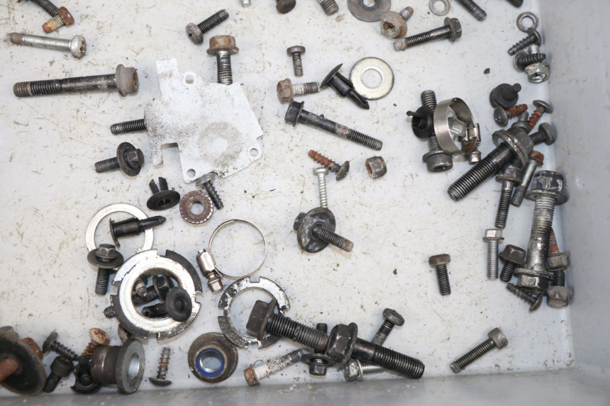 photo de SCREW FASTENER BAG SUZUKI BURGMAN 125 (2007 - 2014)