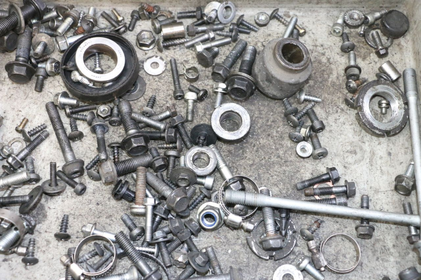 photo de SCREW FASTENER BAG SUZUKI BURGMAN 125 (2007 - 2014)