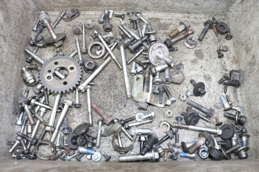 photo de SCREW FASTENER BAG SUZUKI BURGMAN 125 (2007 - 2014)