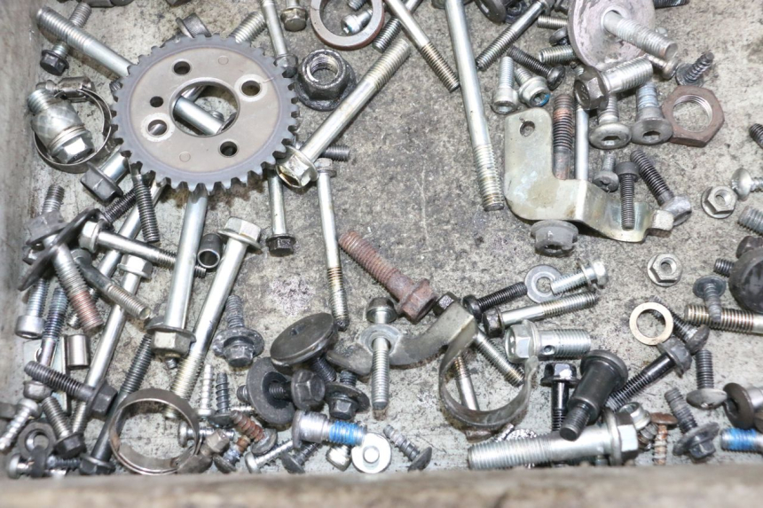 photo de SCREW FASTENER BAG SUZUKI BURGMAN 125 (2007 - 2014)