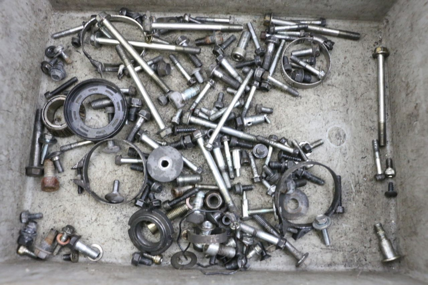 photo de SCREWS BAG SUZUKI BURGMAN EXECUTIVE ABS 650 (2006 - 2012) - Main view