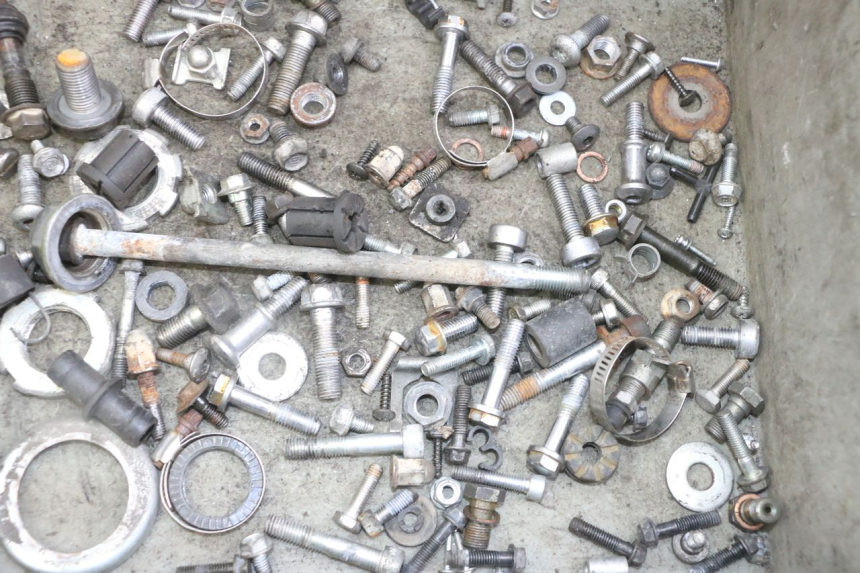 photo de SCREW FASTENER BAG HONDA CBF 500 (2004 - 2007)