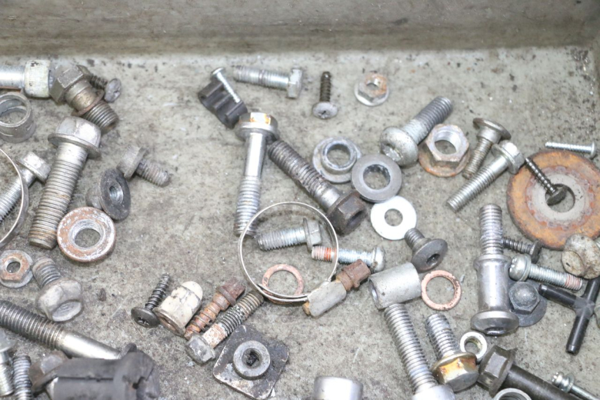 photo de SCREW FASTENER BAG HONDA CBF 500 (2004 - 2007)