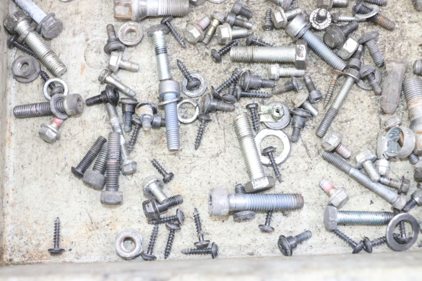 photo de SCREW FASTENER BAG PEUGEOT CITYSTAR 50 (2013 - 2017)
