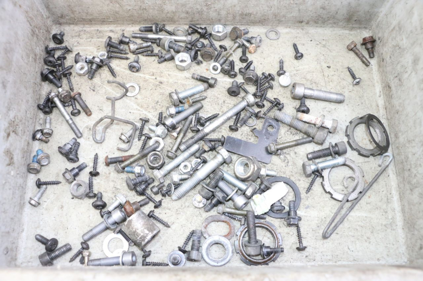 photo de SCREW FASTENER BAG PEUGEOT CITYSTAR 50 (2013 - 2017)