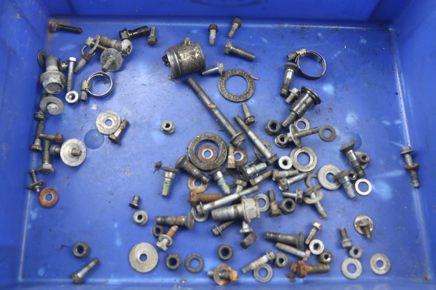 photo de SCREWS BAG HONDA CR 125 (2000 - 2001)