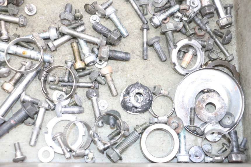 photo de SCREWS BAG SUZUKI DL V STROM 1000 (2002 - 2007) - Technical close-up