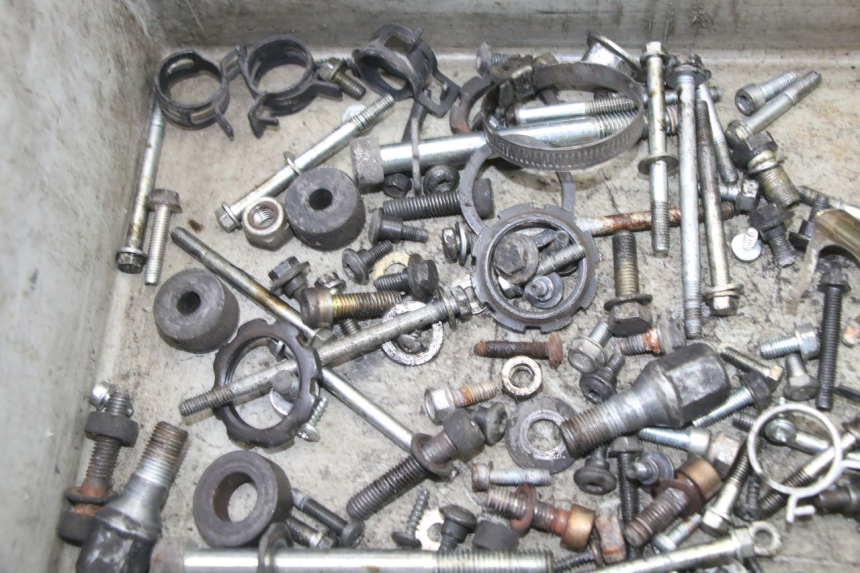 photo de SCREWS BAG PEUGEOT ELYSEO 125 (1999 - 2004)