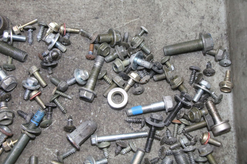 photo de SCREW FASTENER BAG SYM FIDDLE 3 III 125 (2014 - 2020)