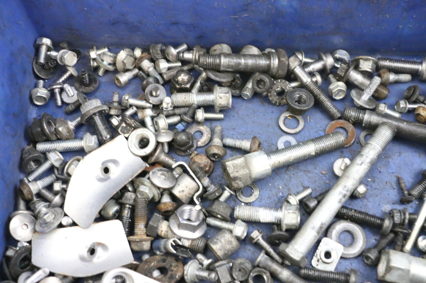 photo de SCREW FASTENER BAG YAMAHA FJR ABS 1300 (2006 - 2012) - Zoom on usage condition