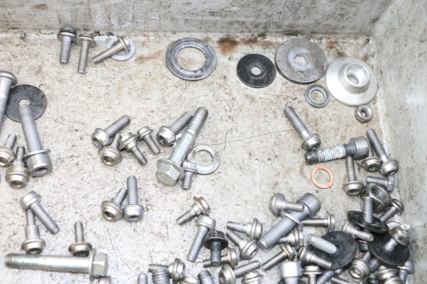 photo de SCREWS BAG BMW G310 R 310 (2016 - 2020)