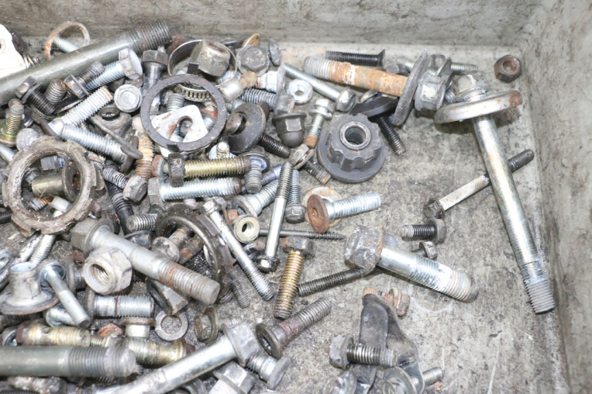 photo de SCREWS BAG KAWASAKI GPX R WARBIRD 600 (1988 - 1993) - Product overview