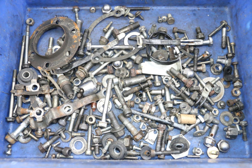 photo de SCREWS BAG SUZUKI GSX E 250 (1982 - 1983)