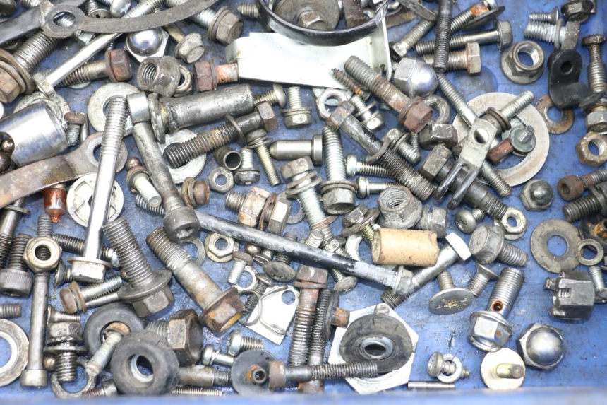 photo de SCREWS BAG SUZUKI GSX E 250 (1982 - 1983)