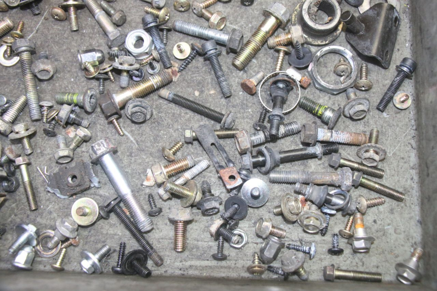 photo de SCREWS BAG SYM GTS EVO 125 (2009 - 2013) - Technical close-up