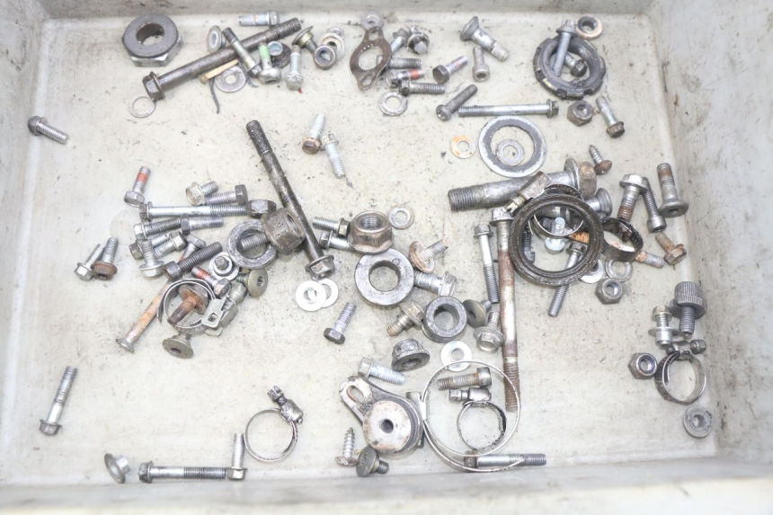 photo de SCREW FASTENER BAG HONDA CR 80 (2001 - 2003)
