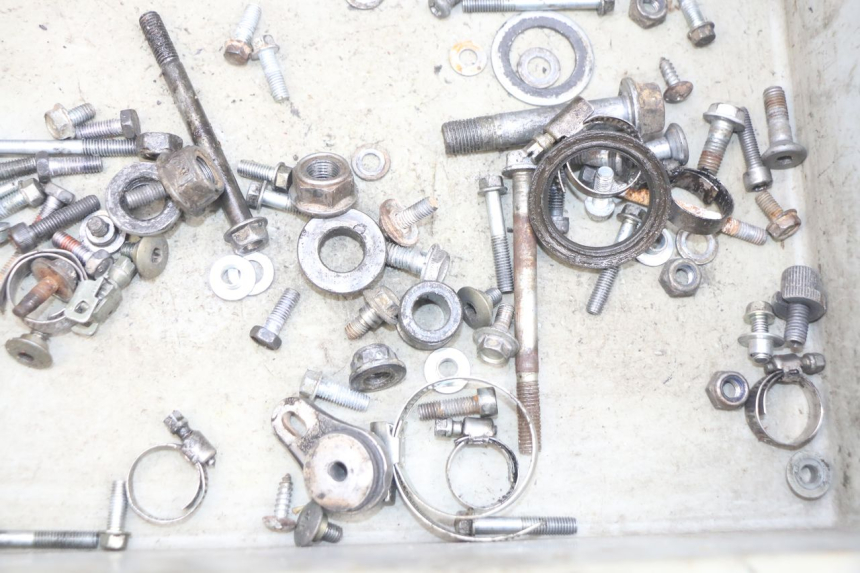 photo de SCREW FASTENER BAG HONDA CR 80 (2001 - 2003)