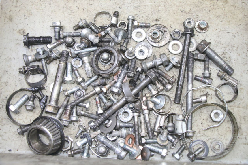 photo de SCREWS BAG HONDA CR 85 (2003 - 2007)