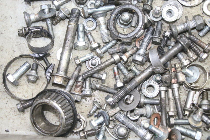 photo de SCREWS BAG HONDA CR 85 (2003 - 2007)