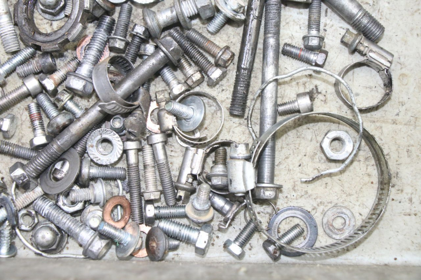 photo de SCREWS BAG HONDA CR 85 (2003 - 2007)