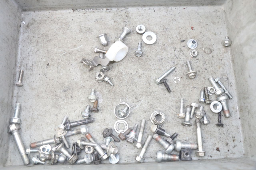 photo de SCREWS BAG HONDA CRF CR-F 125 (2022 - 2023)
