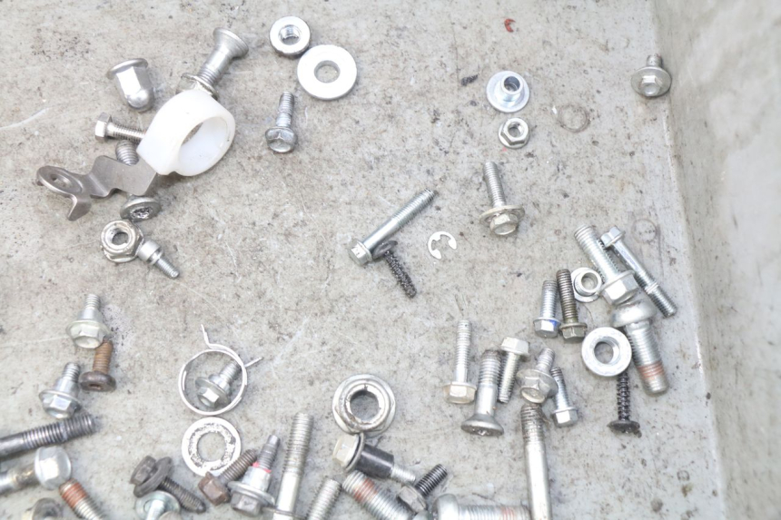 photo de SCREWS BAG HONDA CRF CR-F 125 (2022 - 2023)