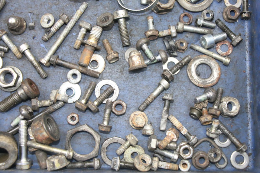 photo de SCREWS BAG HONDA MTX TC02 125 (1987 - 1989)