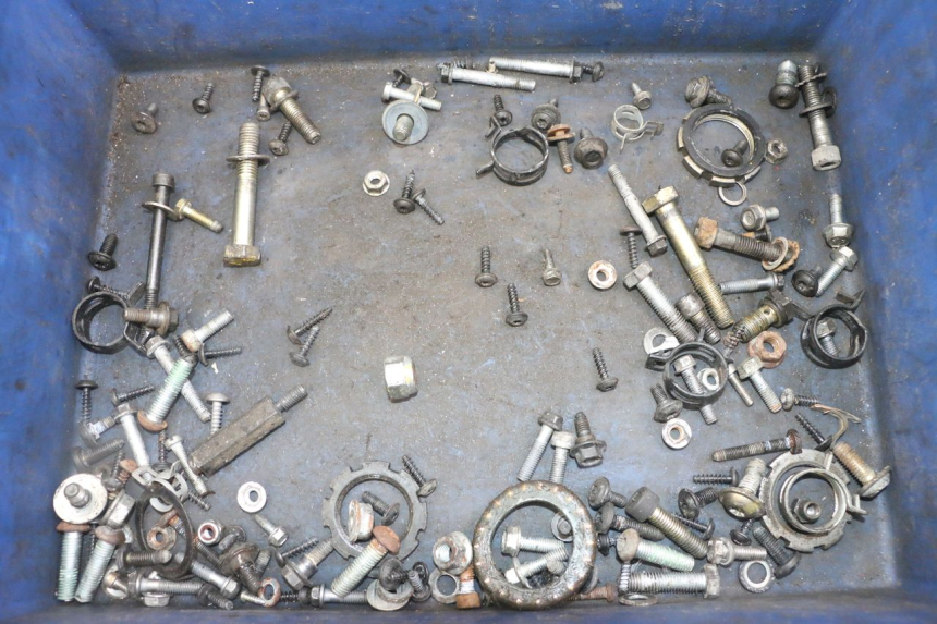 photo de SCREWS BAG PEUGEOT JET FORCE CARBU 50 (2003 - 2016)