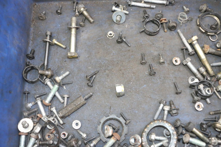 photo de SCREWS BAG PEUGEOT JET FORCE CARBU 50 (2003 - 2016)