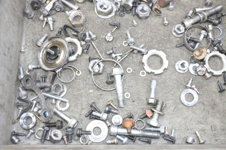 photo de SCREWS BAG YAMAHA JOG R 50 (2004 - 2014)