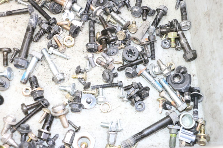 photo de SCREWS BAG SYM JOYMAX 125 (2010 - 2017)