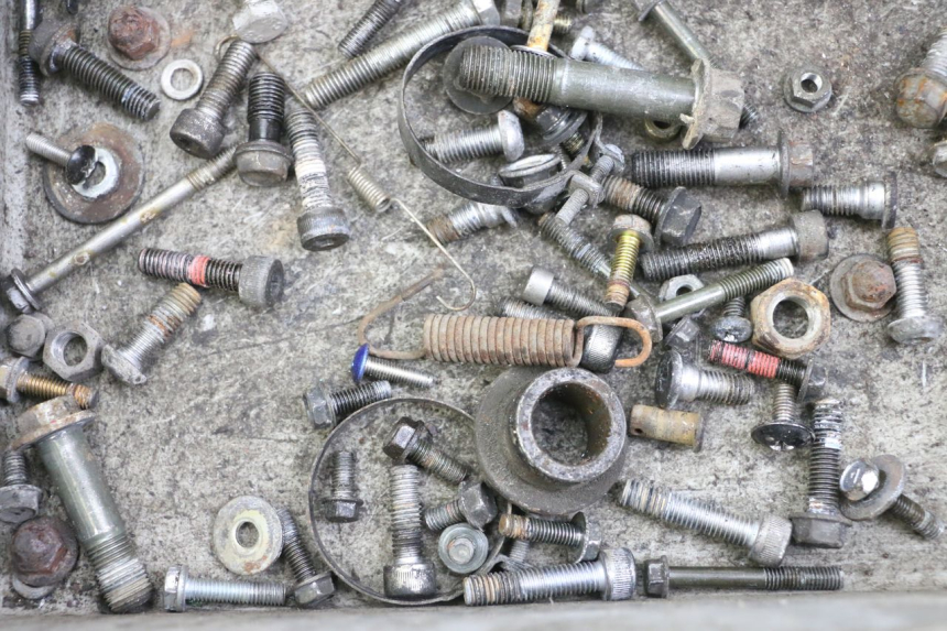 photo de SCREW FASTENER BAG KAWASAKI ZR7 ZR-7 S 750 (1999 - 2004)