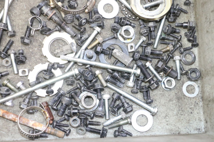 photo de SCREW FASTENER BAG PEUGEOT KISBEE 2T 50 (2018 - 2022)