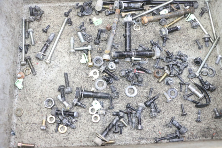 photo de SCREW FASTENER BAG PEUGEOT KISBEE 4T 50 (2018 - 2022)