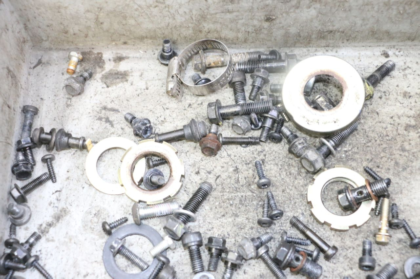 photo de SCREW FASTENER BAG PEUGEOT KISBEE 4T 50 (2018 - 2022)