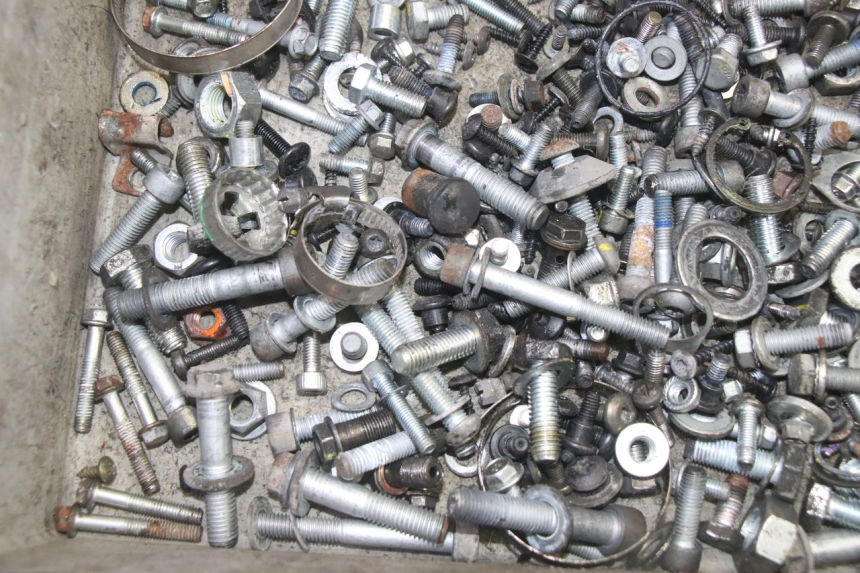 photo de SCREWS BAG PIAGGIO MP3 HPE 350 (2018 - 2020) - Alternative perspective