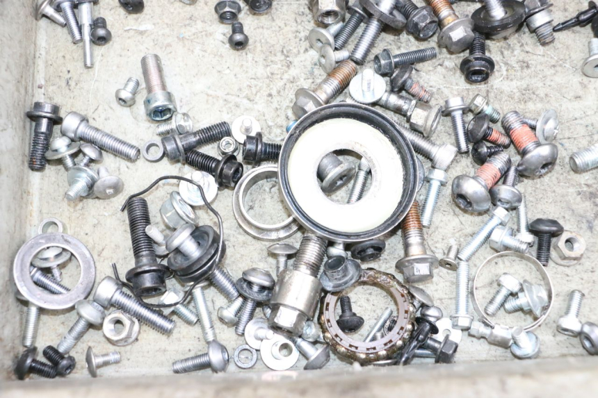 photo de SCREWS BAG YAMAHA MT-07 MT07 ABS 700 (2018 - 2020) - Alternative perspective