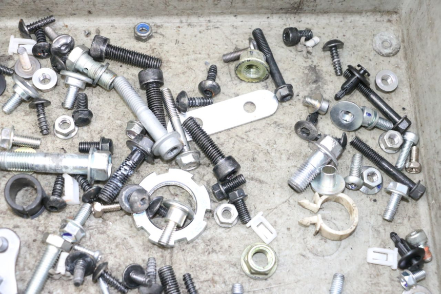 photo de SCREWS BAG YAMAHA NEO'S CORE 1 (2022 - 2026) - Product overview