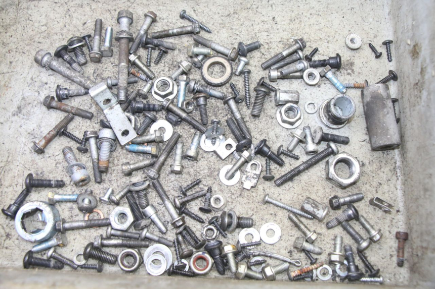 photo de SCREW FASTENER BAG PIAGGIO NEW TYPHOON 50 (2018 - 2021)