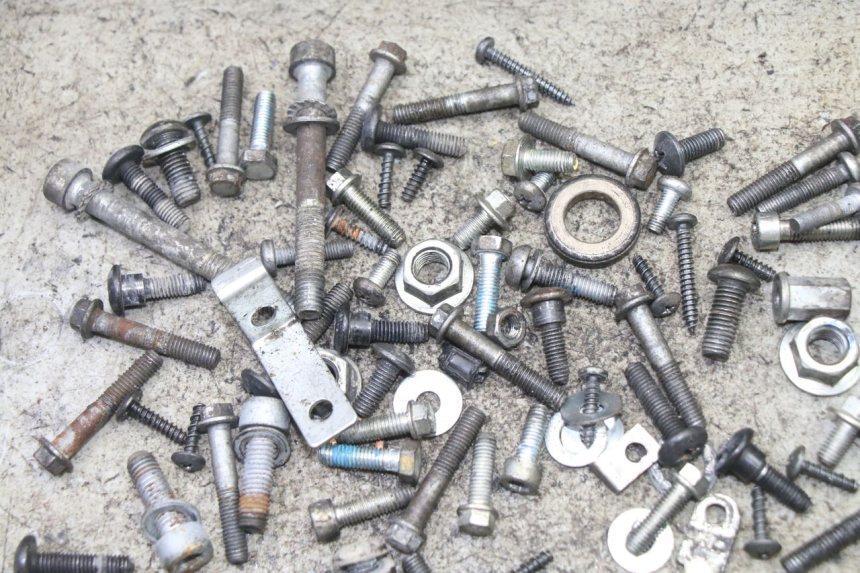 photo de SCREW FASTENER BAG PIAGGIO NEW TYPHOON 50 (2018 - 2021)