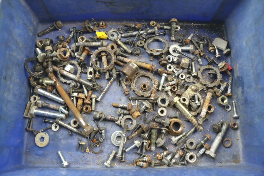photo de SCREWS BAG PEUGEOT LOOXOR 125 (2002 - 2006)