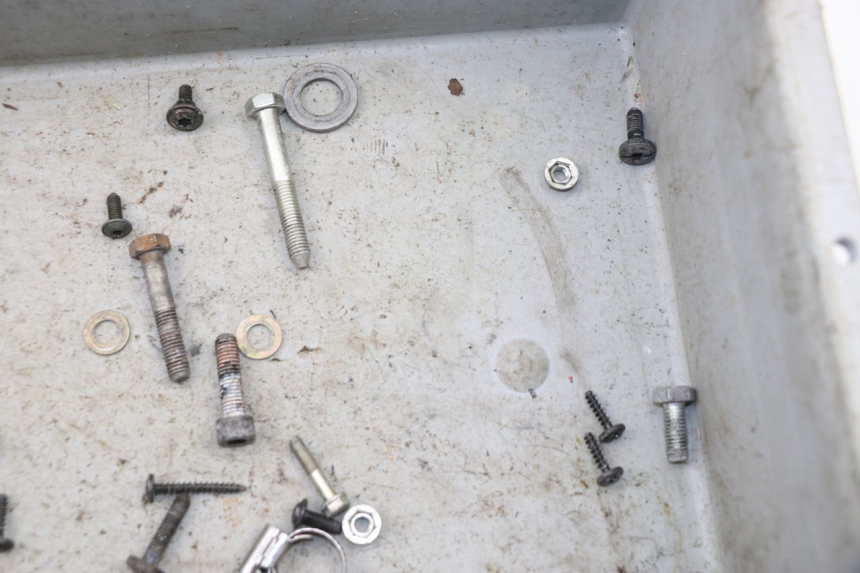 photo de SCREWS BAG PEUGEOT LUDIX ONE 50 (2004 - 2006)