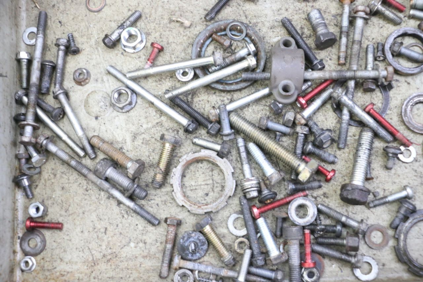photo de SCREW FASTENER BAG PEUGEOT TKR TREKKER FURIOUS 50 (2005 - 2014)